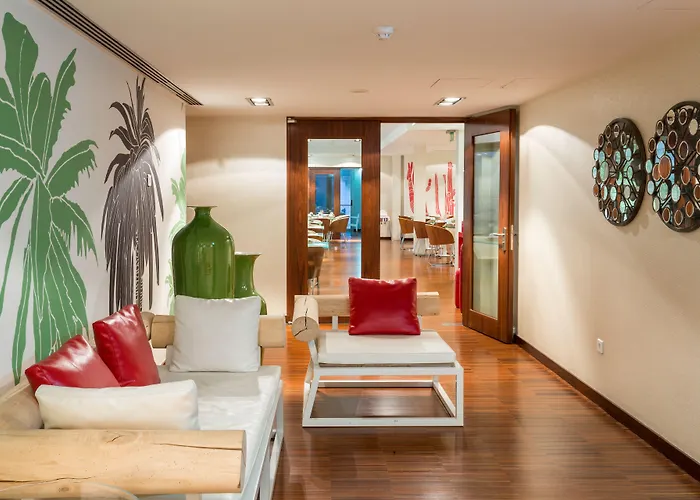 Porto Trindade Hotel